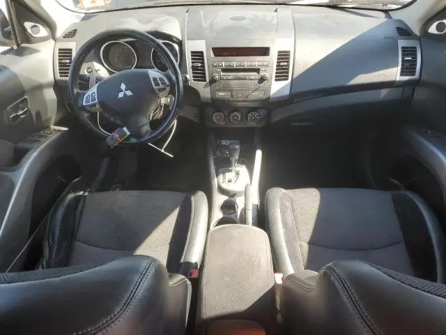 2010 MITSUBISHI OUTLANDER SE  