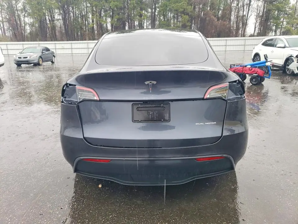 2024 TESLA MODEL Y   