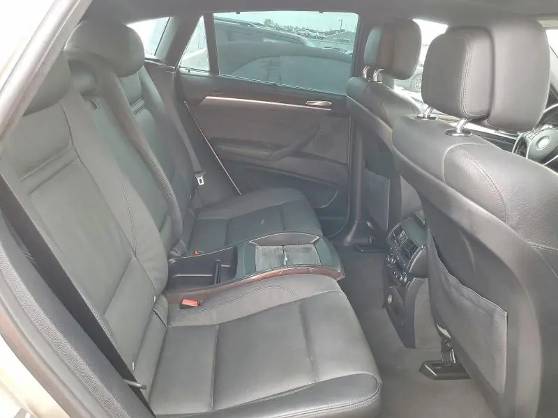 2011 BMW X6 XDRIVE35I  