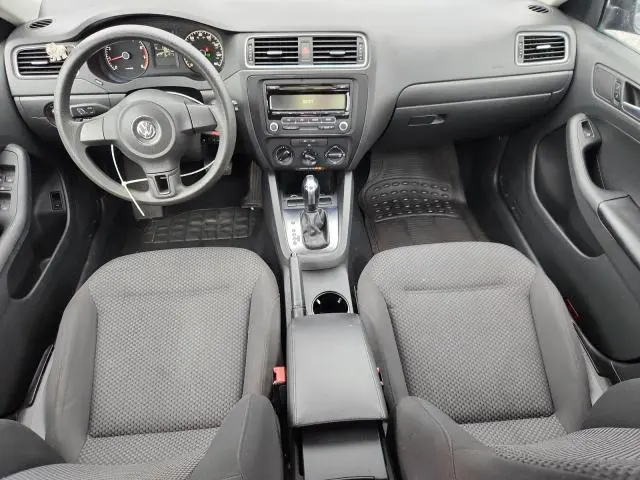 2013 VOLKSWAGEN JETTA BASE  