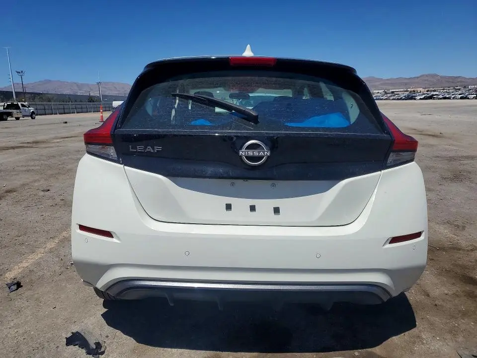2023 NISSAN LEAF   