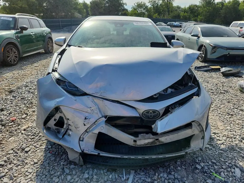 2018 TOYOTA COROLLA SE  