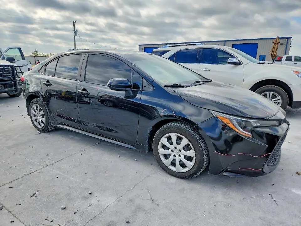 2021 TOYOTA COROLLA   