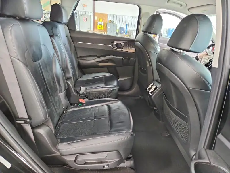 2023 KIA SORENTO EX  