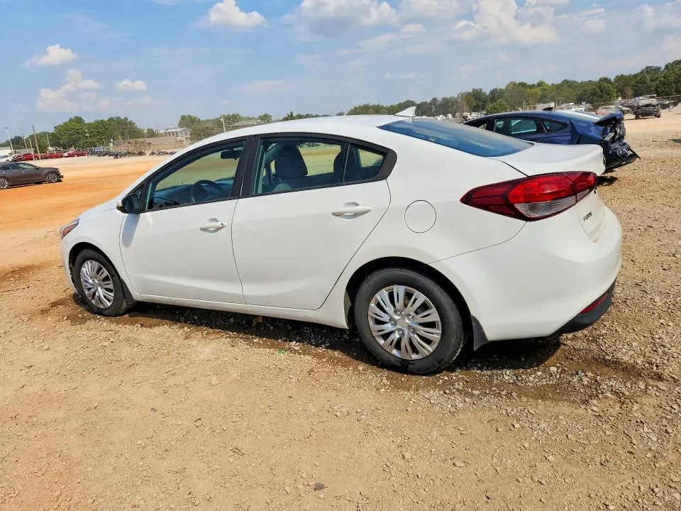2018 KIA FORTE LX  