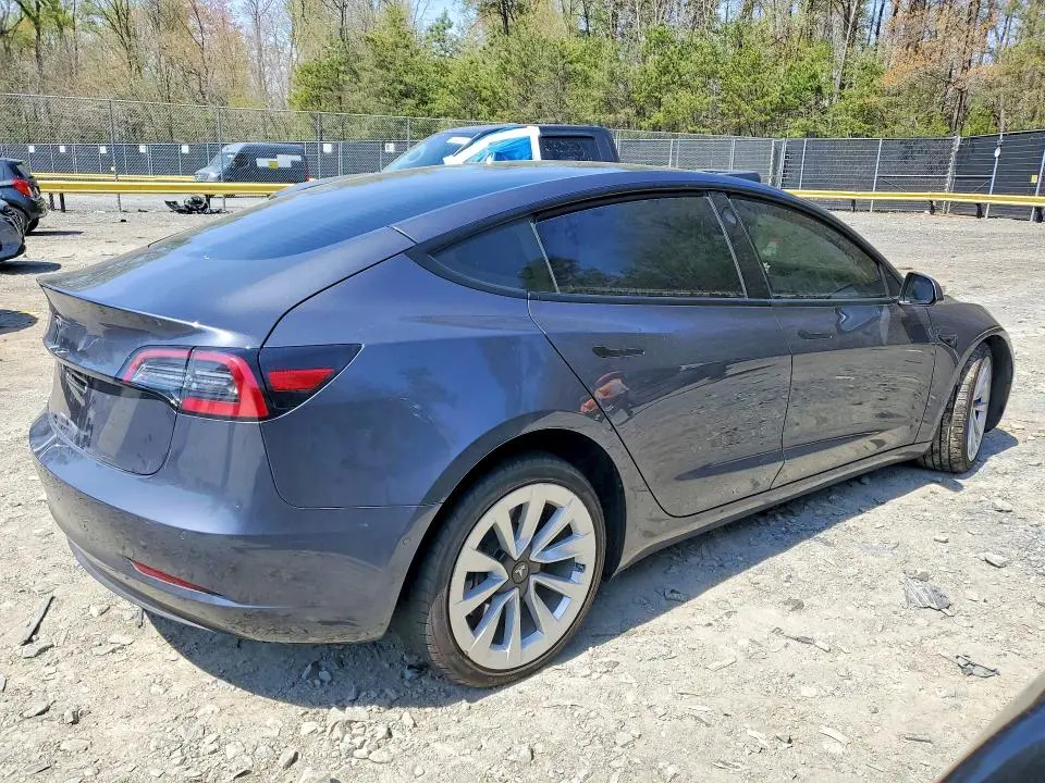 2022 TESLA MODEL 3   