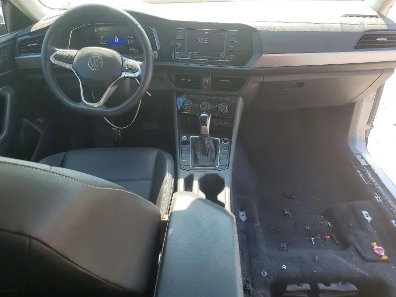 2024 VOLKSWAGEN JETTA SE  