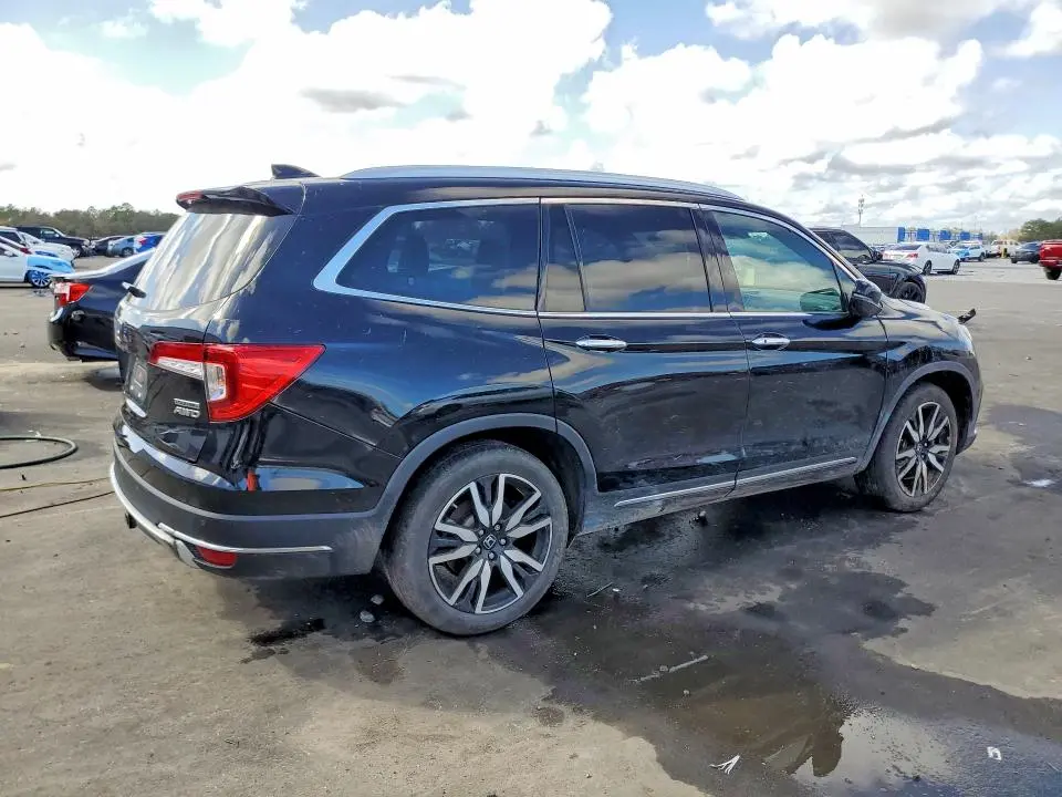 2022 HONDA PILOT TOURING  