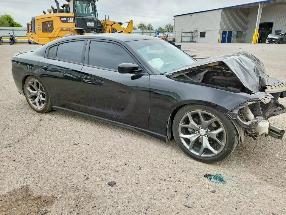 2016 DODGE CHARGER SXT  