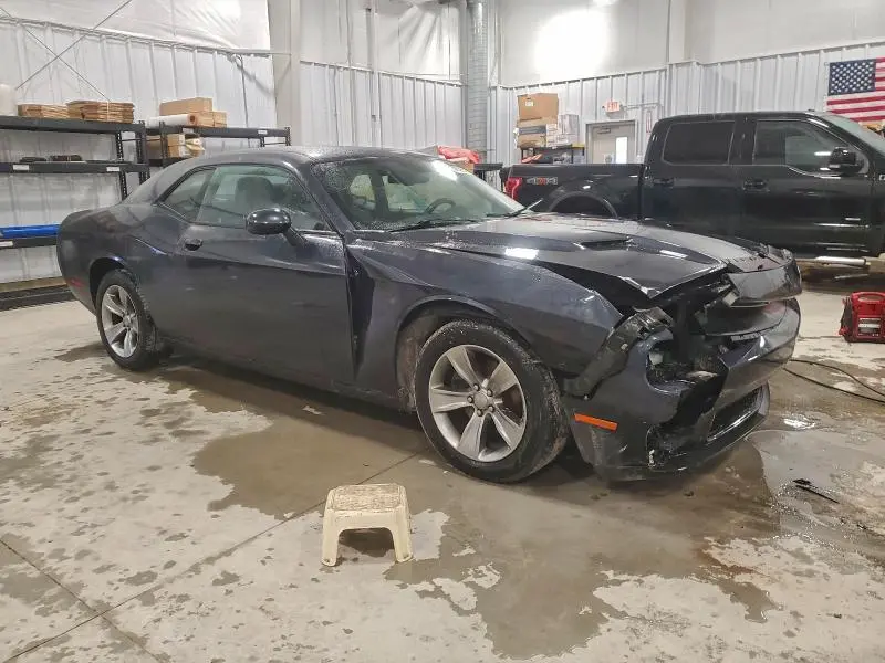2016 DODGE CHALLENGER SXT  