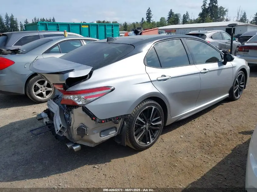 2019 TOYOTA CAMRY XSE