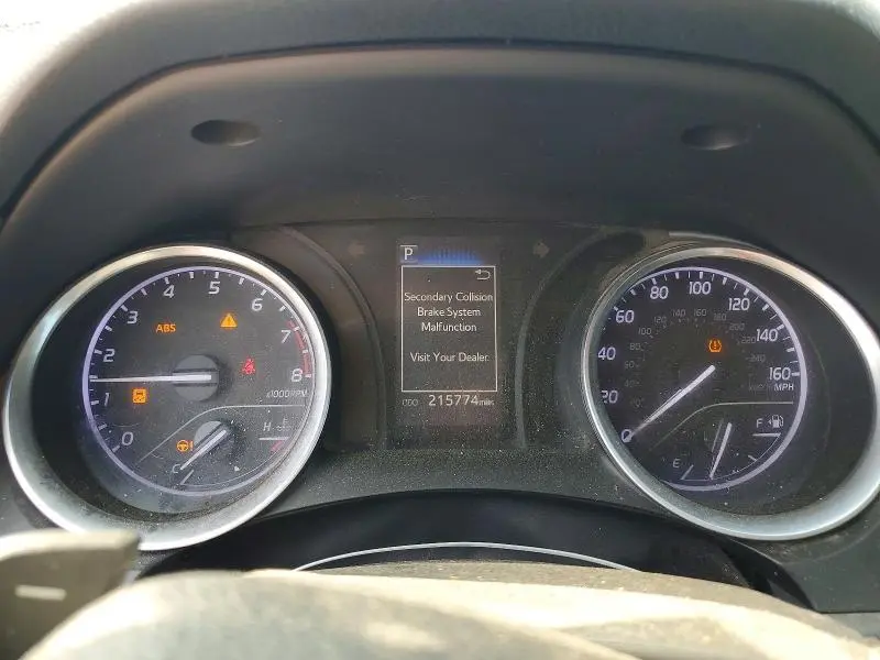 2018 TOYOTA CAMRY SE  