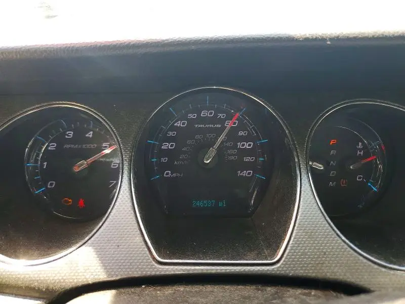 2011 FORD TAURUS SEL  