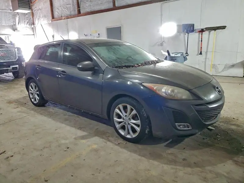 2011 MAZDA 3 S  