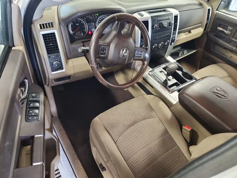 2012 DODGE RAM 1500 SLT  