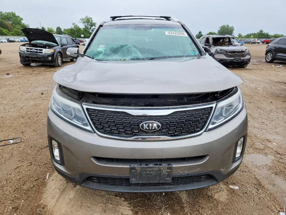 2014 KIA SORENTO LX  