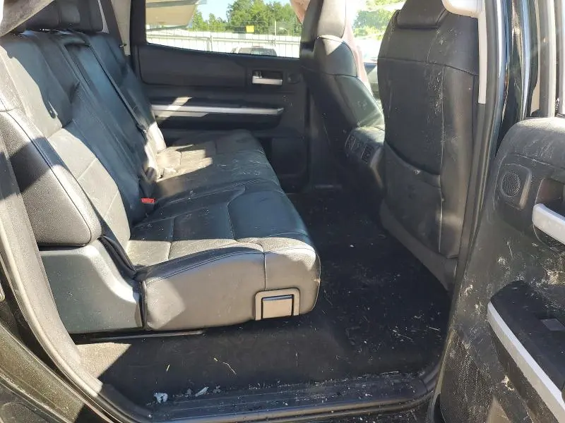 2017 TOYOTA TUNDRA CREWMAX LIMITED  