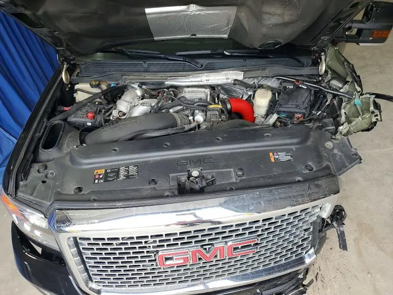2017 GMC SIERRA K2500 DENALI  
