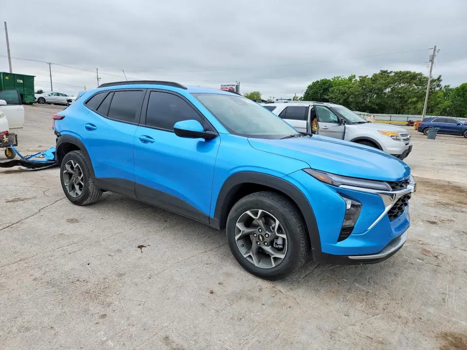 2025 CHEVROLET TRAX 1LT  
