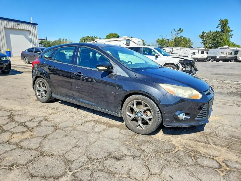2013 FORD FOCUS SE  