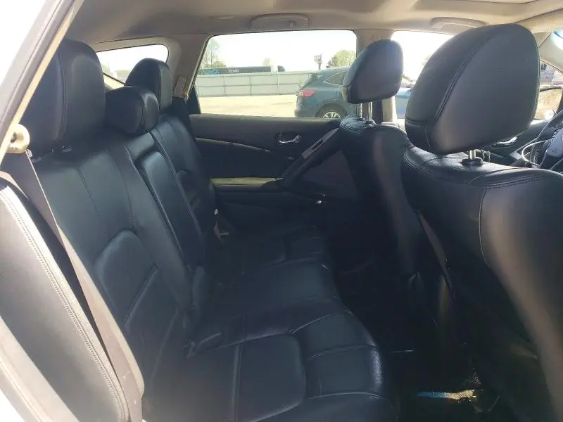 2011 NISSAN MURANO S  