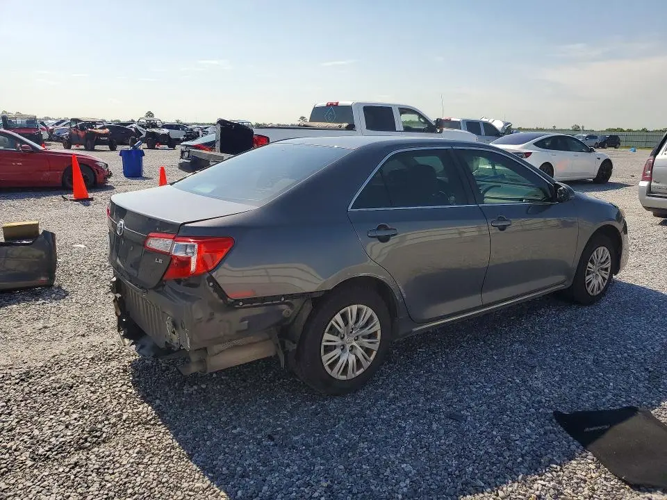 2012 TOYOTA CAMRY LE  