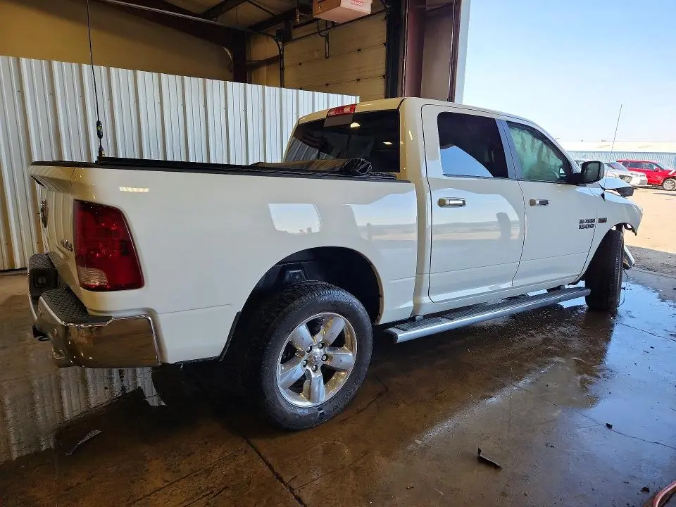 2017 RAM 1500 SLT  
