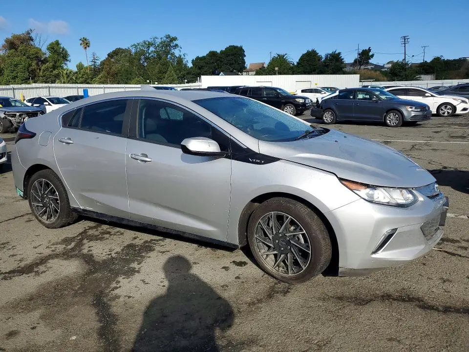 2017 CHEVROLET VOLT LT  