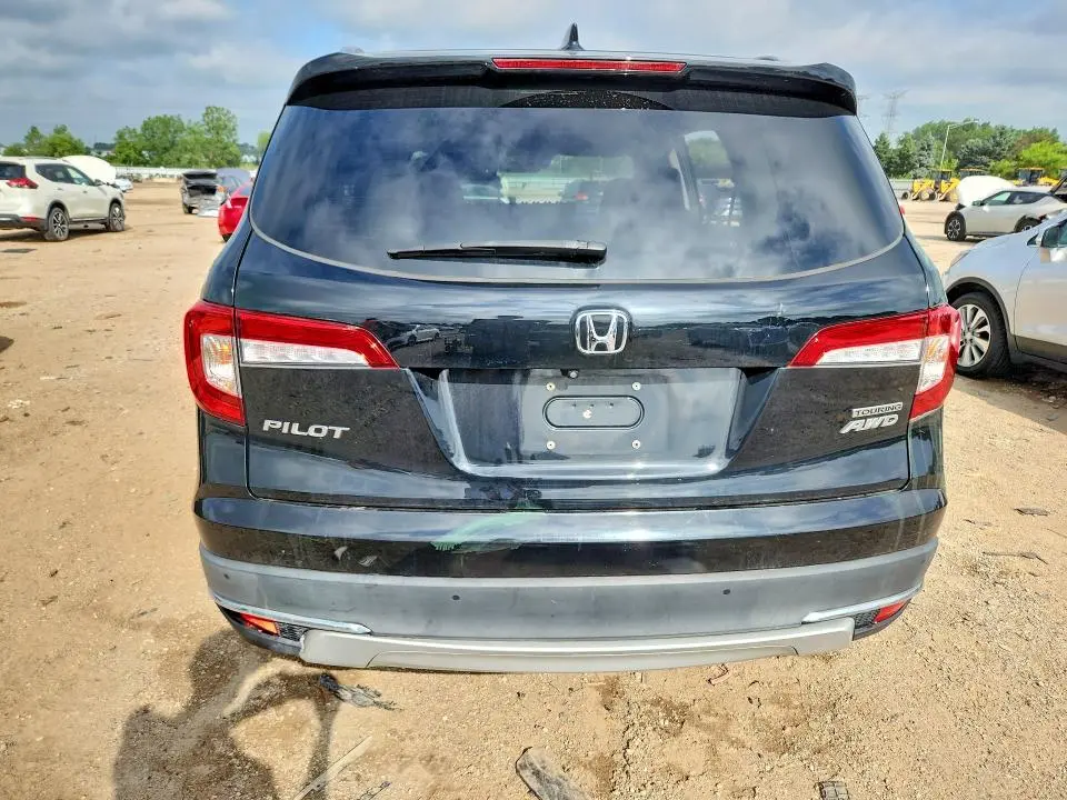 2020 HONDA PILOT TOURING  