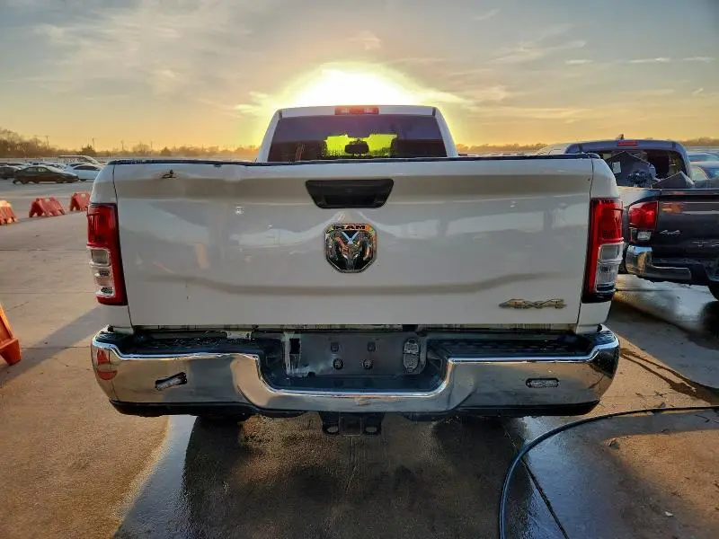 2022 RAM 2500 TRADESMAN  