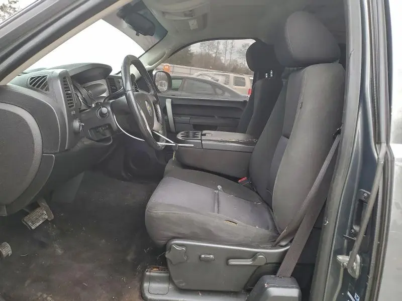 2011 CHEVROLET SILVERADO K1500 LT  