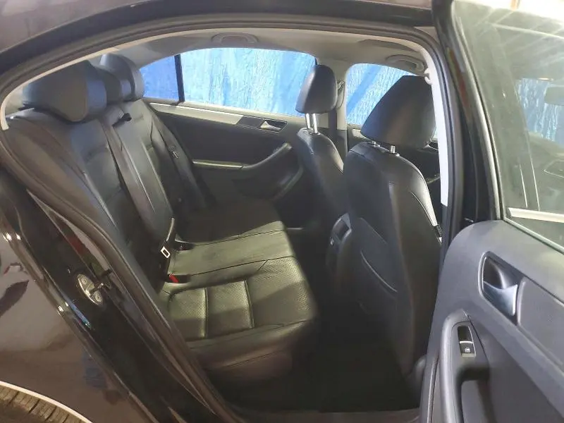 2014 VOLKSWAGEN JETTA SE  