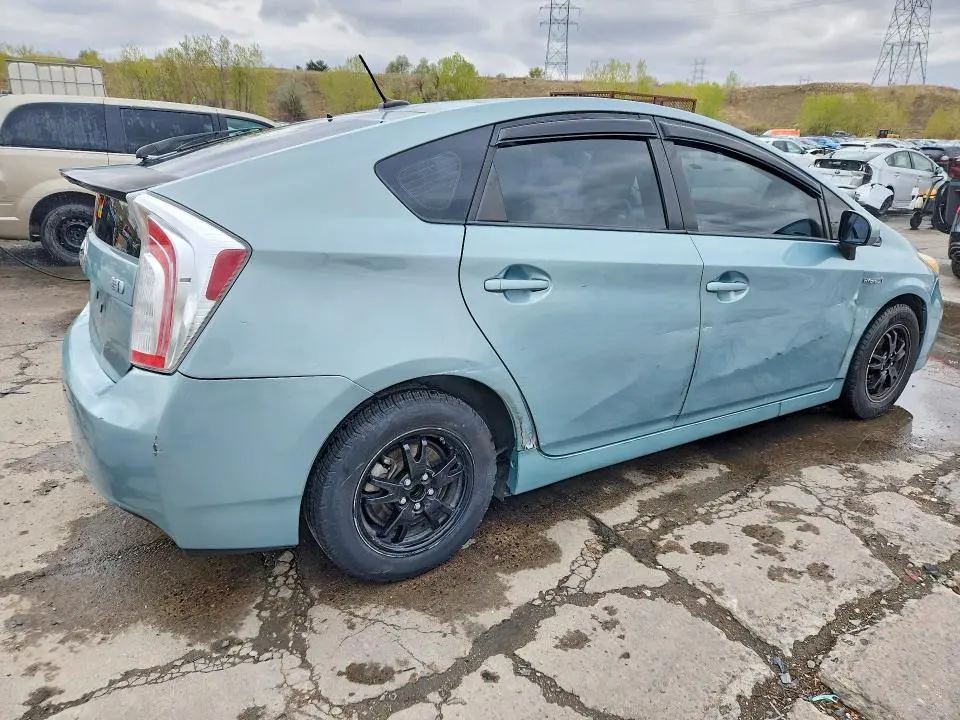 2013 TOYOTA PRIUS THREE  