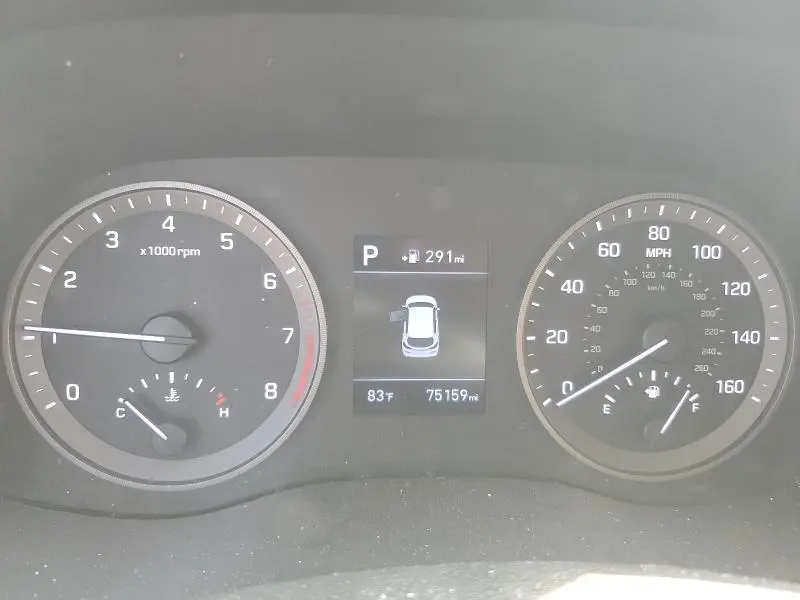 2019 HYUNDAI TUCSON SE  