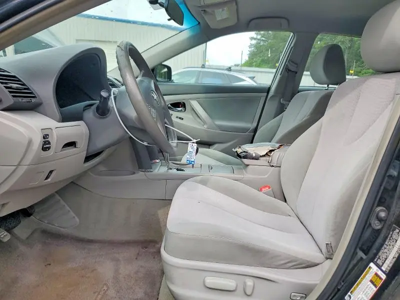 2011 TOYOTA CAMRY LE  