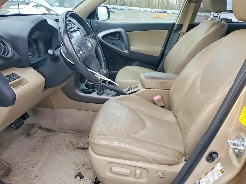 2010 TOYOTA RAV4 LIMITED  