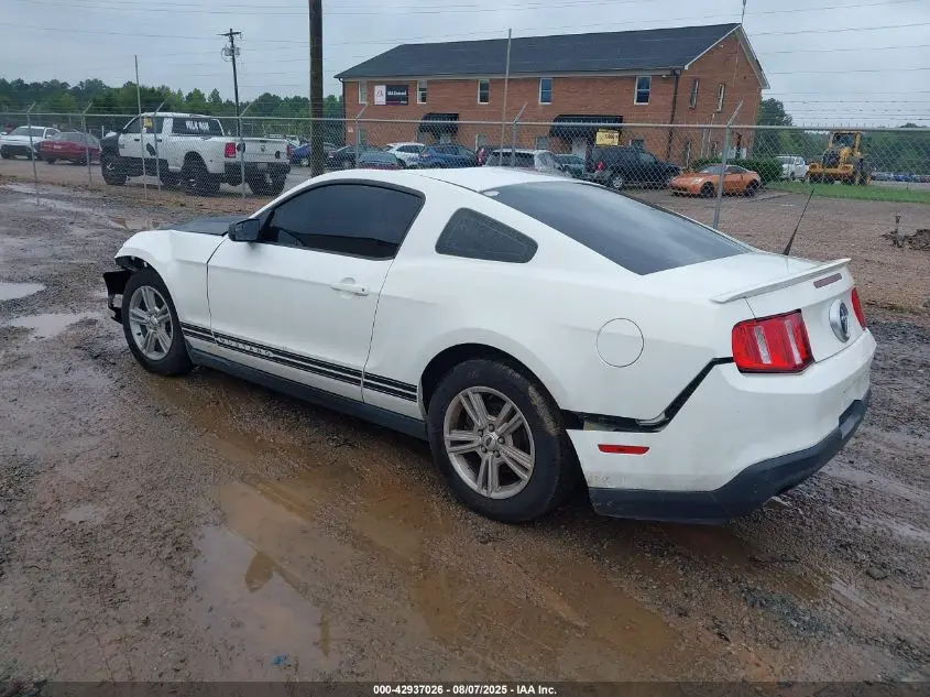 2012 FORD MUSTANG V6