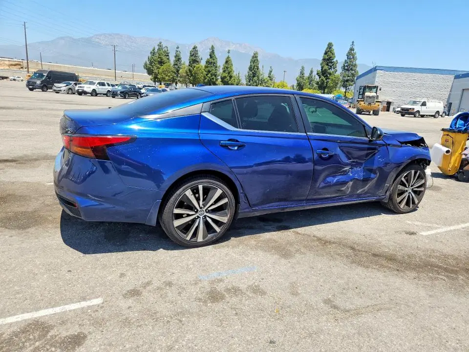2020 NISSAN ALTIMA SR  