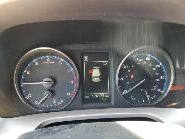 2017 TOYOTA RAV4 XLE