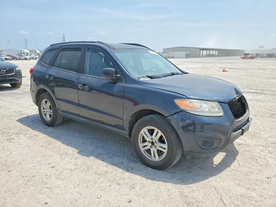 2012 HYUNDAI SANTA FE GLS  