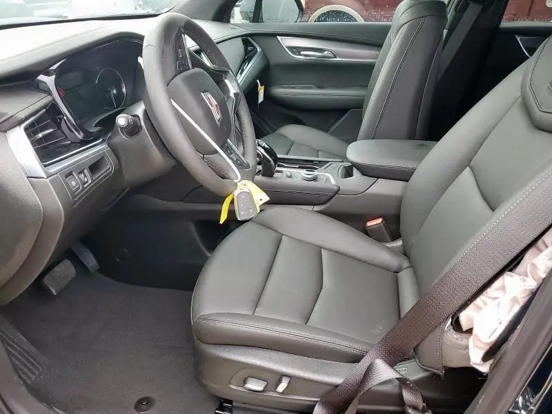 2025 CADILLAC XT6 LUXURY  