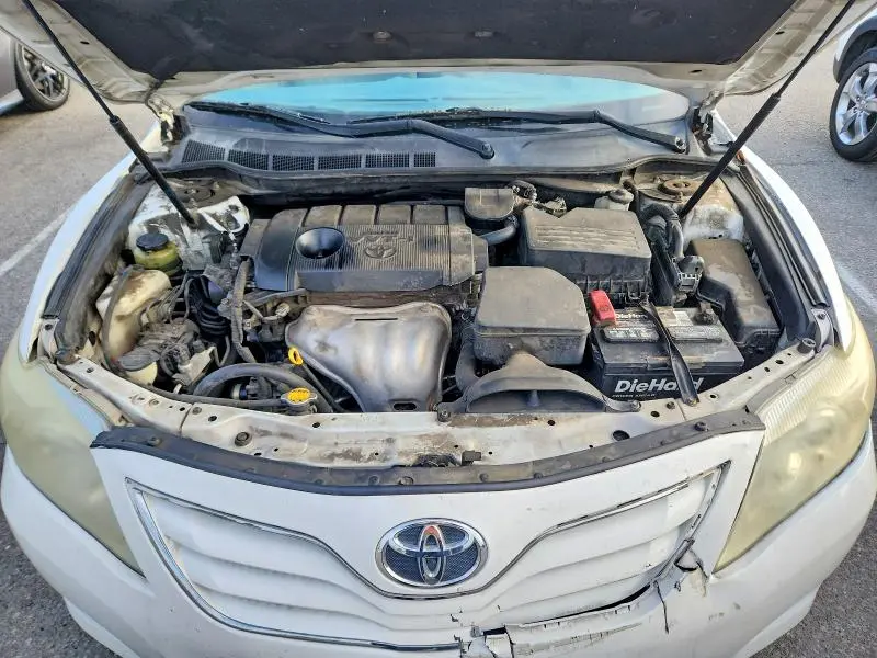 2011 TOYOTA CAMRY LE  