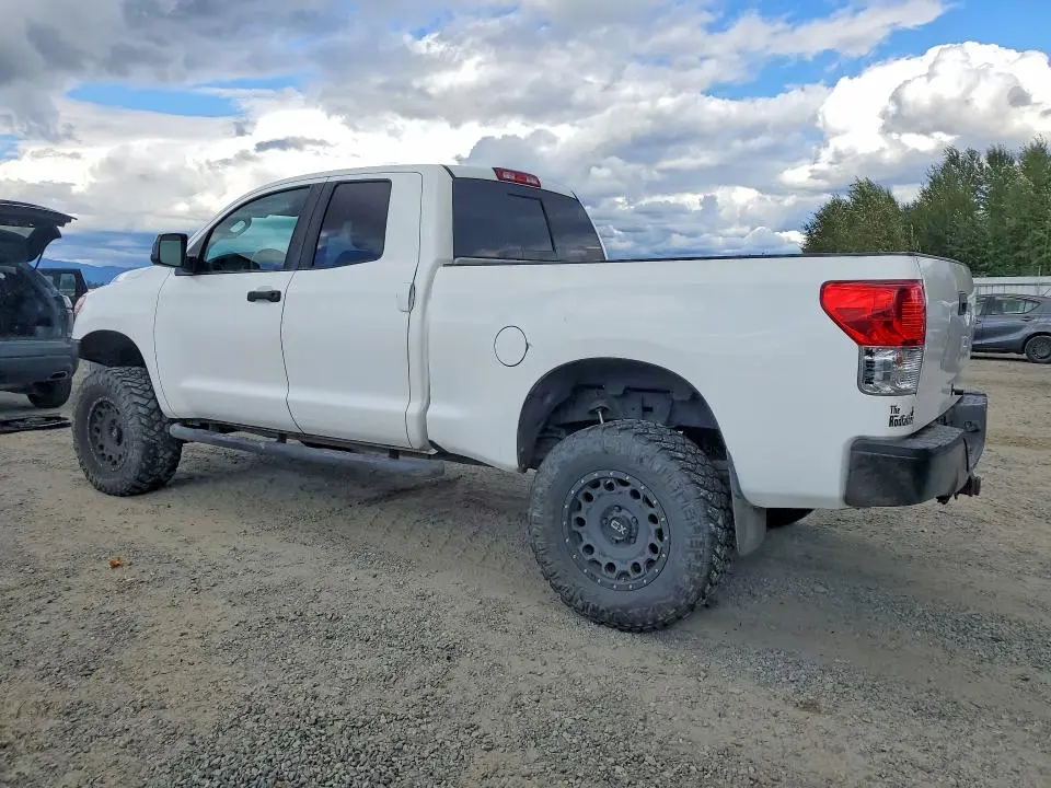 2011 TOYOTA TUNDRA DOUBLE CAB SR5  