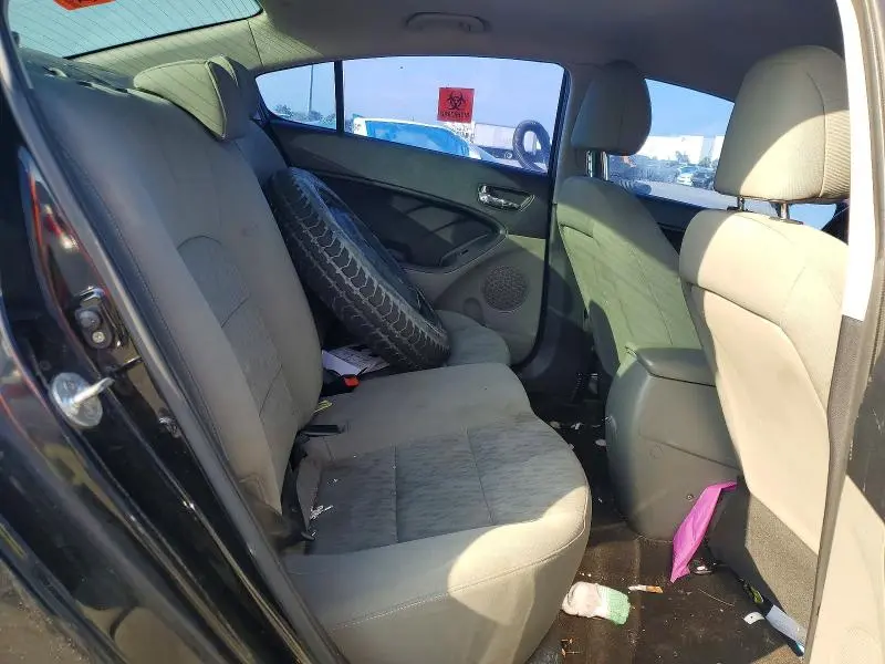 2015 KIA FORTE LX  