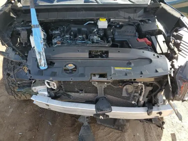 2023 NISSAN PATHFINDER SV  