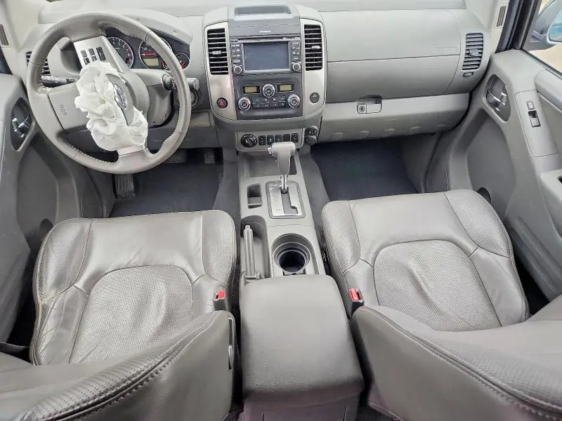 2019 NISSAN FRONTIER SL  