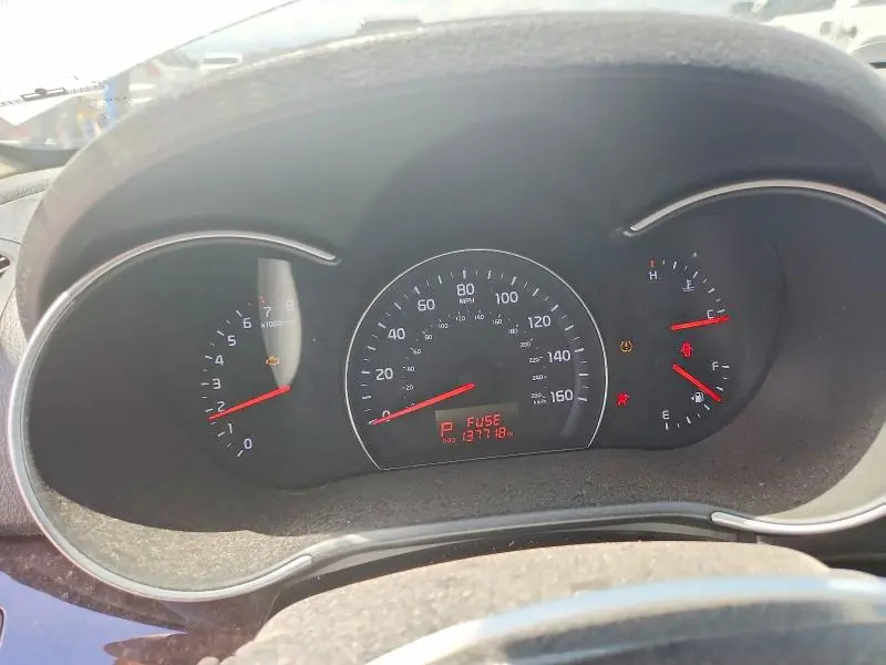 2014 KIA SORENTO LX  