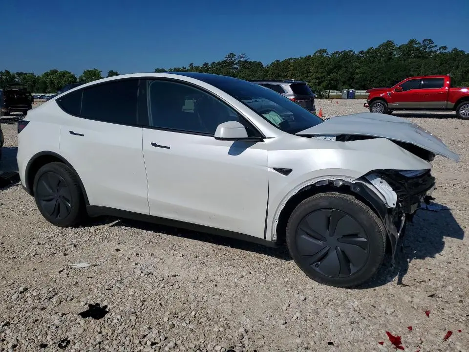 2026 TESLA MODEL Y   