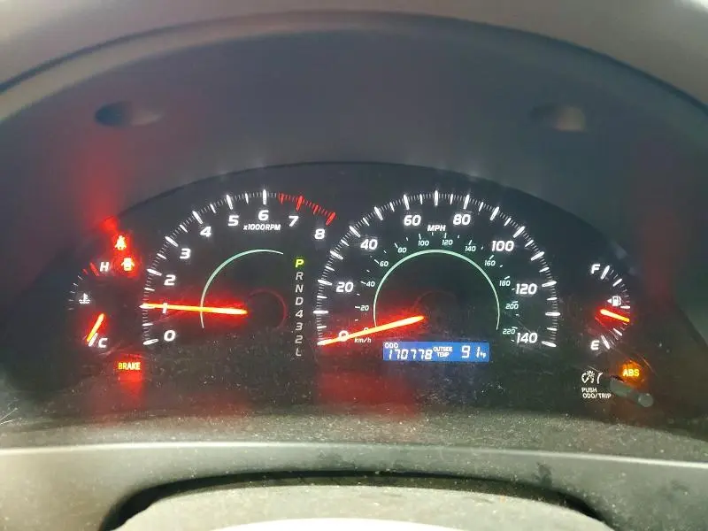 2011 TOYOTA CAMRY LE  