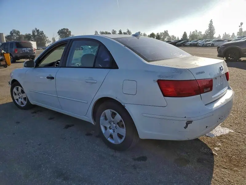 2010 HYUNDAI SONATA GLS  